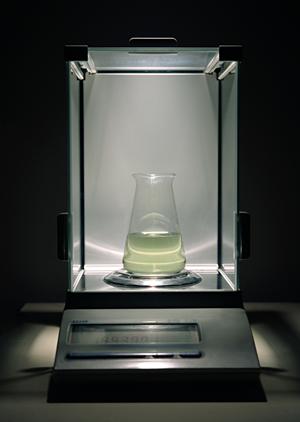 安全性の高いゴムチップ舗装を行なっています